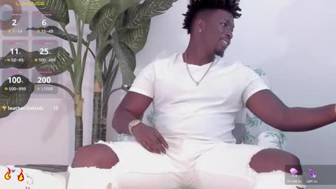 Snapshot of michaell_james chatting on 25, 10, 2025 Michaell online show from 25, 10, 2025