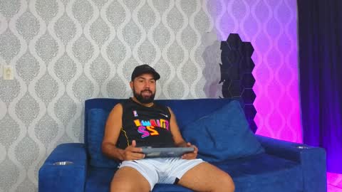 Michaell online show from 31, 1, 2025