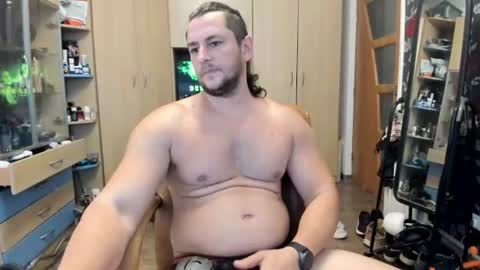 Snapshot of michaelragnar90 chatting on 19, 7, 2026 michaelragnar90 online show from 19, 7, 2026