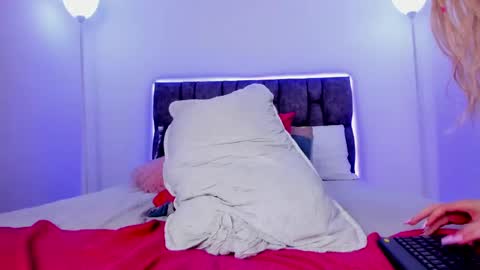 Michelle online show from 13, 2, 2025