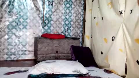 michell_morrison online show from 15, 9, 2025