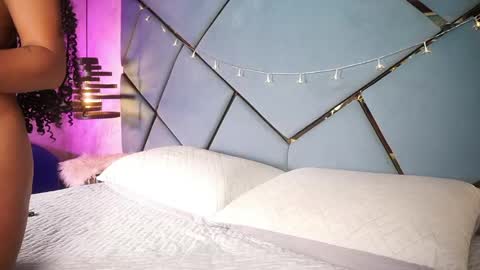 michell_starrr online show from 7, 6, 2026