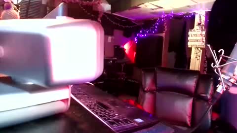 michelle_flowers online show from 22, 10, 2025