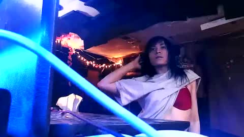 michelle_flowers online show from 4, 11, 2025