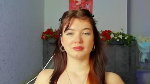 Snapshot of michelle_vasquez chatting on 18, 6, 2026 Michelle online show from 18, 6, 2026