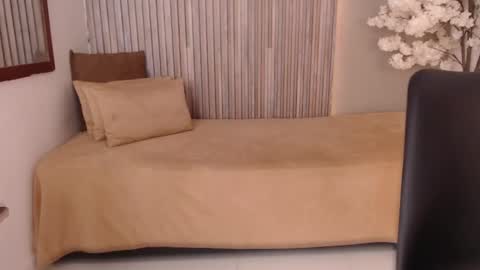 Michelle online show from 9, 10, 2025