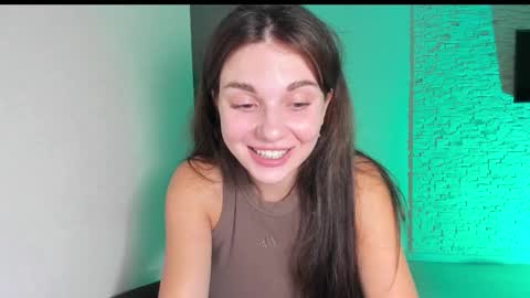 Michellee online show from 23, 9, 2025