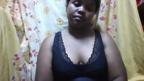 Snapshot of michou61 chatting on 18, 11, 2025 michou61 online show from 18, 11, 2025