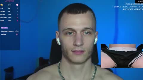 Snapshot of mickey_pict chatting on 25, 2, 2025 Mickey online show from 25, 2, 2025