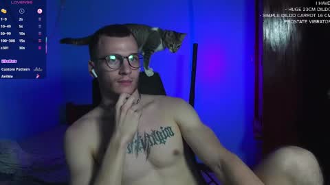 Snapshot of mickey_pict chatting on 4, 3, 2025 Mickey online show from 4, 3, 2025