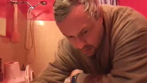 mickeyguy2000 online show from 21, 10, 2025