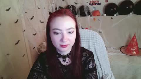 Snapshot of mickywood chatting on 1, 11, 2025 Micky online show from 1, 11, 2025