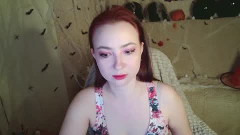 Snapshot of mickywood chatting on 2, 11, 2025 Micky online show from 2, 11, 2025