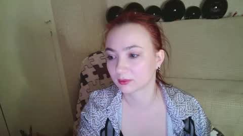 Snapshot of mickywood chatting on 12, 11, 2025 Micky online show from 12, 11, 2025