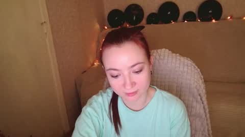 Snapshot of mickywood chatting on 27, 11, 2025 Micky online show from 27, 11, 2025