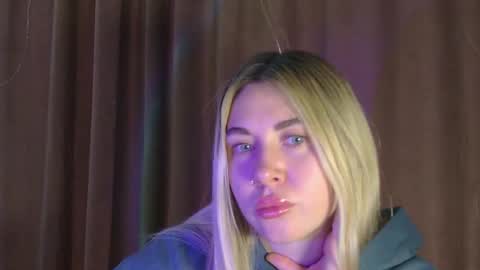 Snapshot of midnight_lace1 chatting on 3, 2, 2026 Midnight lace1 online show from 3, 2, 2026