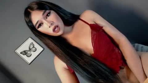 Call me Yhana online show from 18, 6, 2026