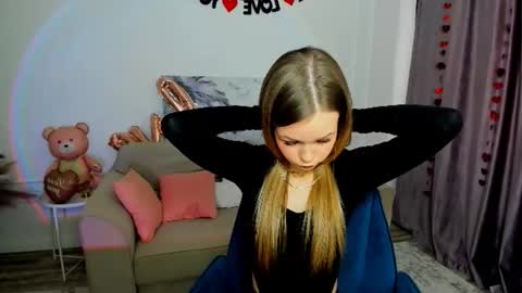 midnighteaura online show from 25, 2, 2026