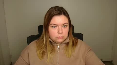 Snapshot of midnightmariana chatting on 26, 10, 2025 Mariana online show from 26, 10, 2025