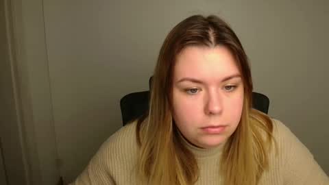 Snapshot of midnightmariana chatting on 27, 10, 2025 Mariana online show from 27, 10, 2025