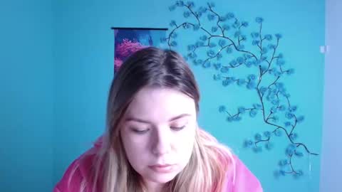 Snapshot of midnightmariana chatting on 29, 10, 2025 Mariana online show from 29, 10, 2025