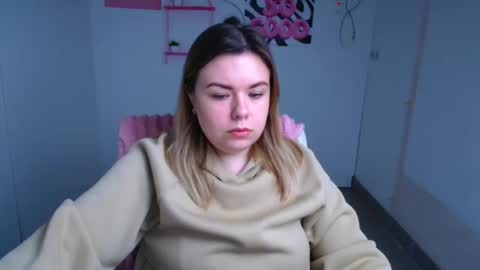 Snapshot of midnightmariana chatting on 23, 11, 2025 Mariana online show from 23, 11, 2025