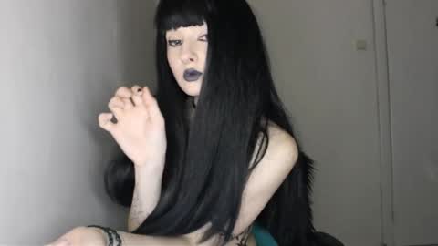 midnightsiren online show from 4, 3, 2026