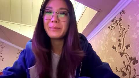 Snapshot of migdaliafenlon chatting on 5, 10, 2025 Nova online show from 5, 10, 2025