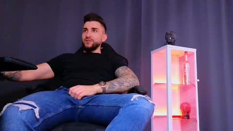 MightyAaron online show from 11, 2, 2025