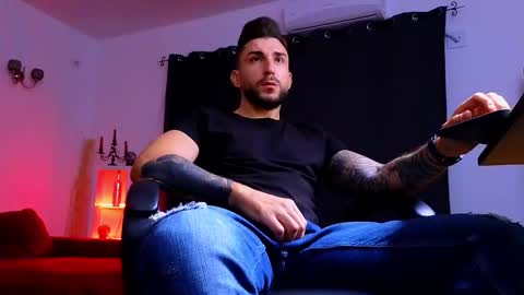 MightyAaron online show from 18, 9, 2025