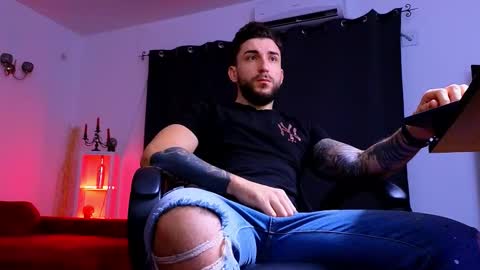 MightyAaron online show from 3, 12, 2025