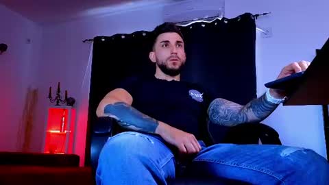 Snapshot of mightyaaron chatting on 7, 7, 2026 MightyAaron online show from 7, 7, 2026