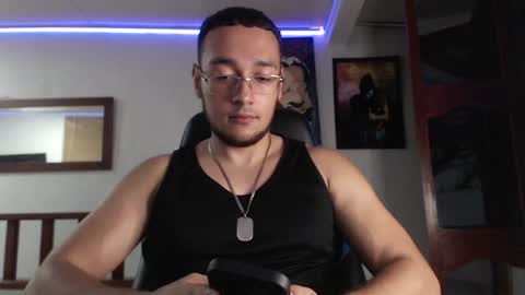 Snapshot of miguel0981 chatting on 16, 1, 2025 Strong Man online show from 16, 1, 2025