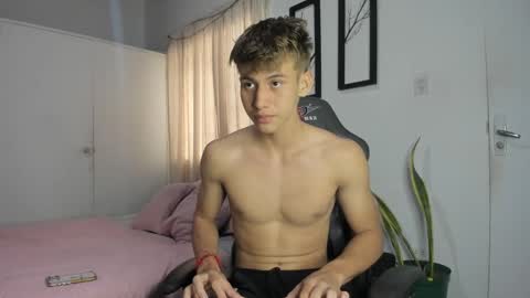 Miguel Hernandez online show from 17, 1, 2025