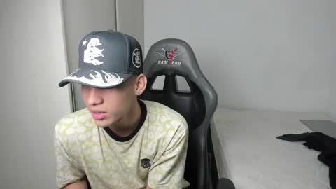 Miguel Hernandez online show from 5, 12, 2025