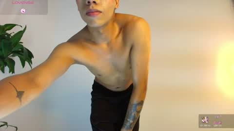 Snapshot of miguelangel_996 chatting on 25, 6, 2026 miguel angel online show from 25, 6, 2026