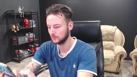 Snapshot of mihasikd chatting on 23, 10, 2025 Misha Winchester online show from 23, 10, 2025