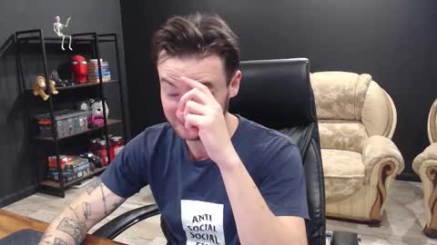 Snapshot of mihasikd chatting on 31, 10, 2025 Misha Winchester online show from 31, 10, 2025