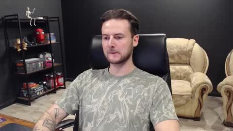 Snapshot of mihasikd chatting on 20, 11, 2025 Misha Winchester online show from 20, 11, 2025