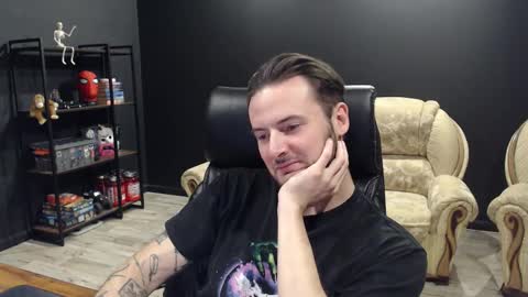 Snapshot of mihasikd chatting on 28, 11, 2025 Misha Winchester online show from 28, 11, 2025