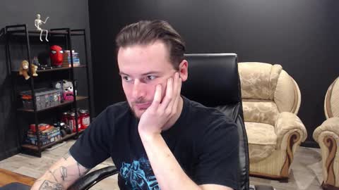 Snapshot of mihasikd chatting on 1, 12, 2025 Misha Winchester online show from 1, 12, 2025