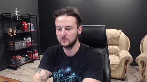 Snapshot of mihasikd chatting on 5, 12, 2025 Misha Winchester online show from 5, 12, 2025