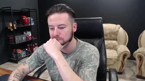 Snapshot of mihasikd chatting on 15, 12, 2025 Misha Winchester online show from 15, 12, 2025