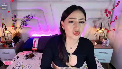 Snapshot of miia_paris chatting on 7, 2, 2026 Miia Paris online show from 7, 2, 2026