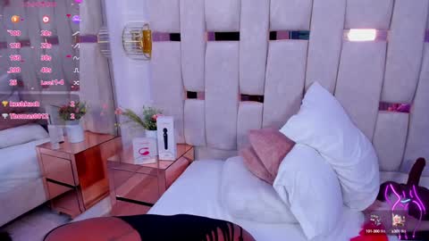 Snapshot of miia_schwarz chatting on 24, 1, 2025 Miia Schwarz online show from 24, 1, 2025