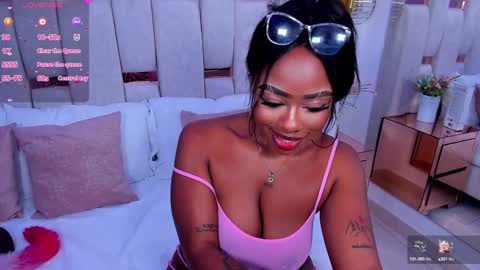 Snapshot of miia_schwarz chatting on 28, 1, 2025 Miia Schwarz online show from 28, 1, 2025