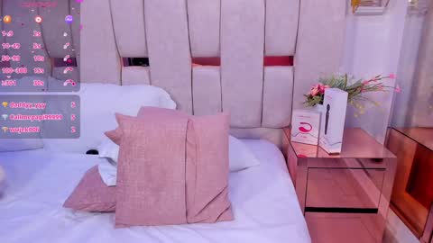 Snapshot of miia_schwarz chatting on 29, 1, 2025 Miia Schwarz online show from 29, 1, 2025