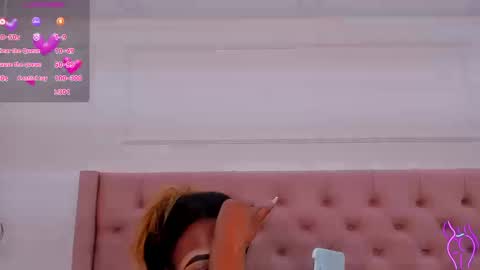 Snapshot of miia_schwarz chatting on 8, 9, 2025 Miia Schwarz online show from 8, 9, 2025