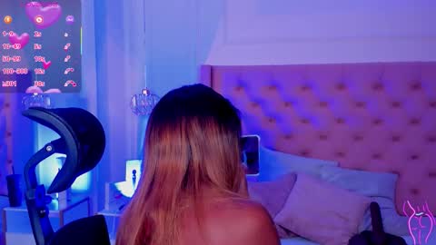 Snapshot of miia_schwarz chatting on 15, 9, 2025 Miia Schwarz online show from 15, 9, 2025