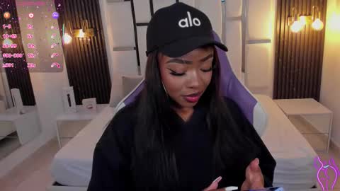 Snapshot of miia_schwarz chatting on 10, 10, 2025 Miia Schwarz online show from 10, 10, 2025